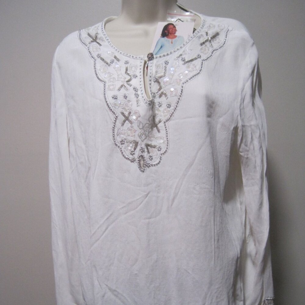 White Stag V-Neck Embroidered White Linen/Rayon Long Sleeve Top Blouse, Large